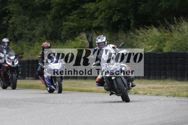 Archiv-2025/19 26.05.2025 FREERIDE Training ADR/Gruppe B/team